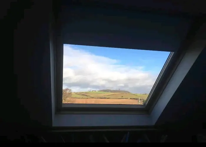 Scrabo View - King Bedroom With Private Bathroom