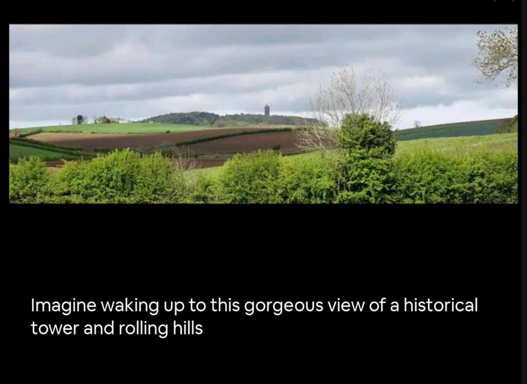 Homestay Scrabo View - King Bedroom With Private Bathroom Comber